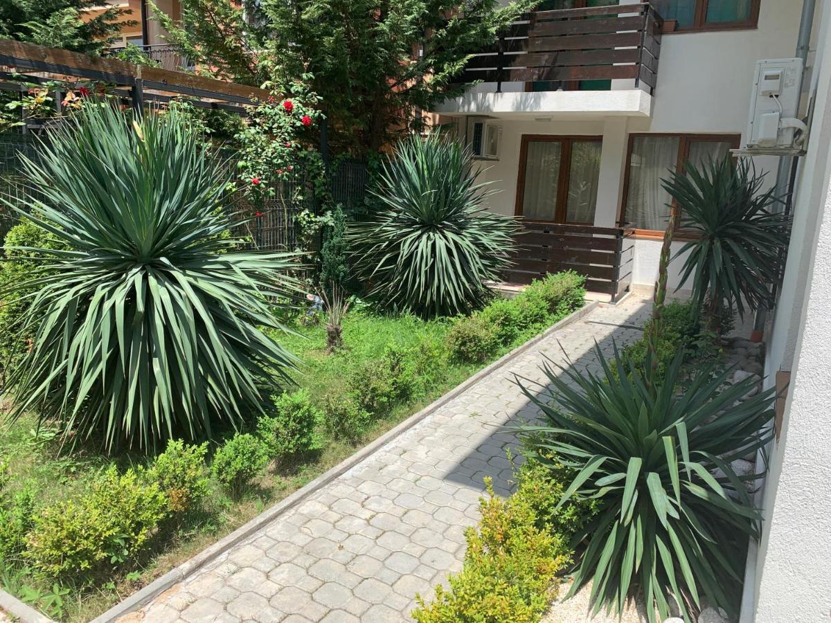 Apartamento Oasis By The Sea Primorsko Exterior foto